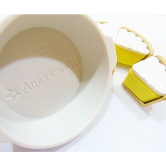 NEW American Girl LEMON MERINGUE PIE + PIE PLATE 4-Piece Kitchen Bakery Set - Picture 6 of 7